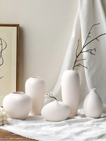 Load image into Gallery viewer, Chinese Ceramic Vase
